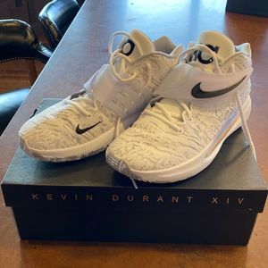 NEVER WORN.  Nike KD basketball shoes